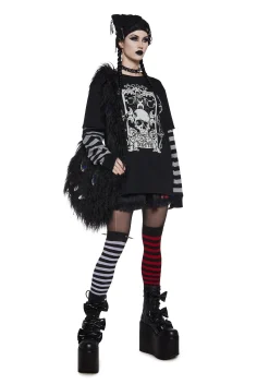 The Grave Girls Tops|Plus*Cold Embrace Long Sleeve Tee