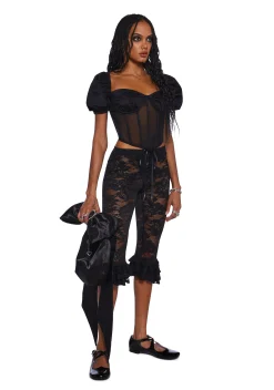 Sugar Thrillz Bottoms|Plus*Daring Love Lace Capri Pants - Black