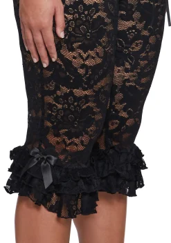 Sugar Thrillz Bottoms|Plus*Daring Love Lace Capri Pants - Black