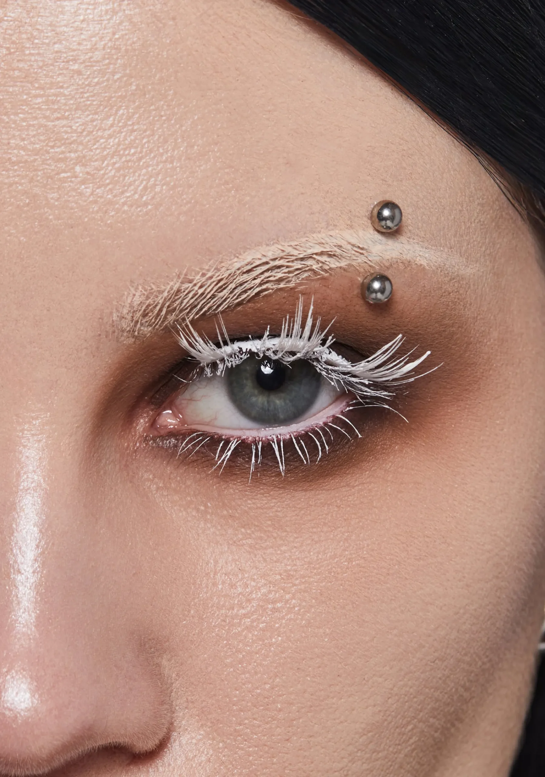 DARKER WAVS Beauty*Diatonic Faux Eyelashes