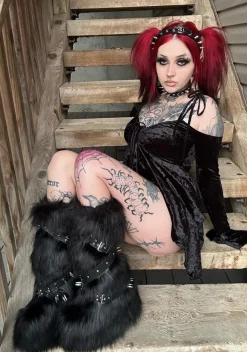 Widow Boots|Platforms*Wild Instincts Faux Fur Boots - Black