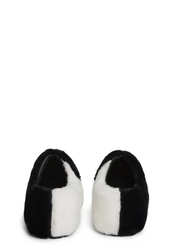 Current Mood Platforms*Zen Feels Faux Fur Clogs